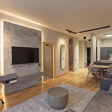 Ulanski - Park Apartman *