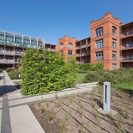 Ulanski - Park アパート *